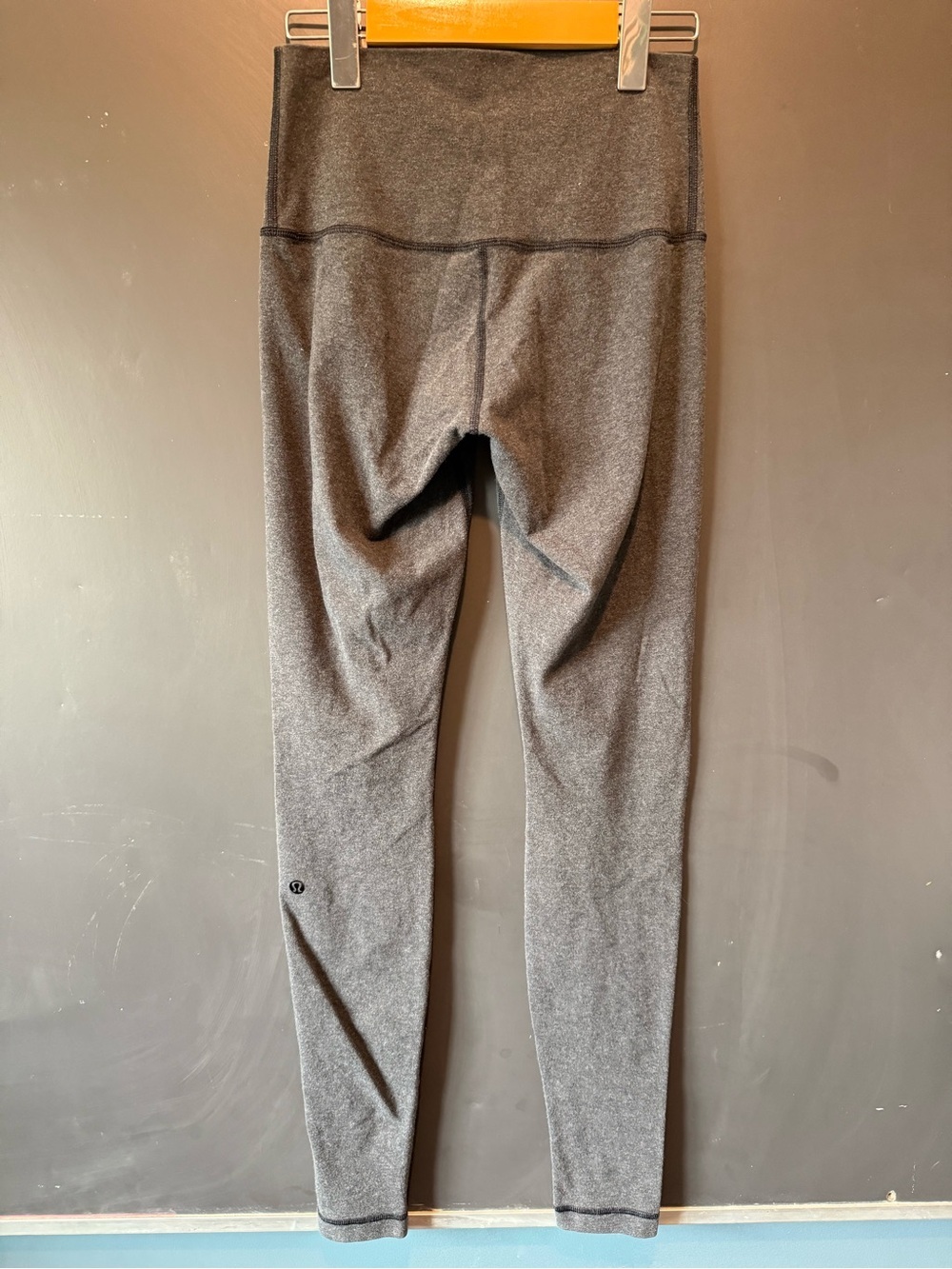 Lululemon grey cotton leggings - Picture 2 of 5
